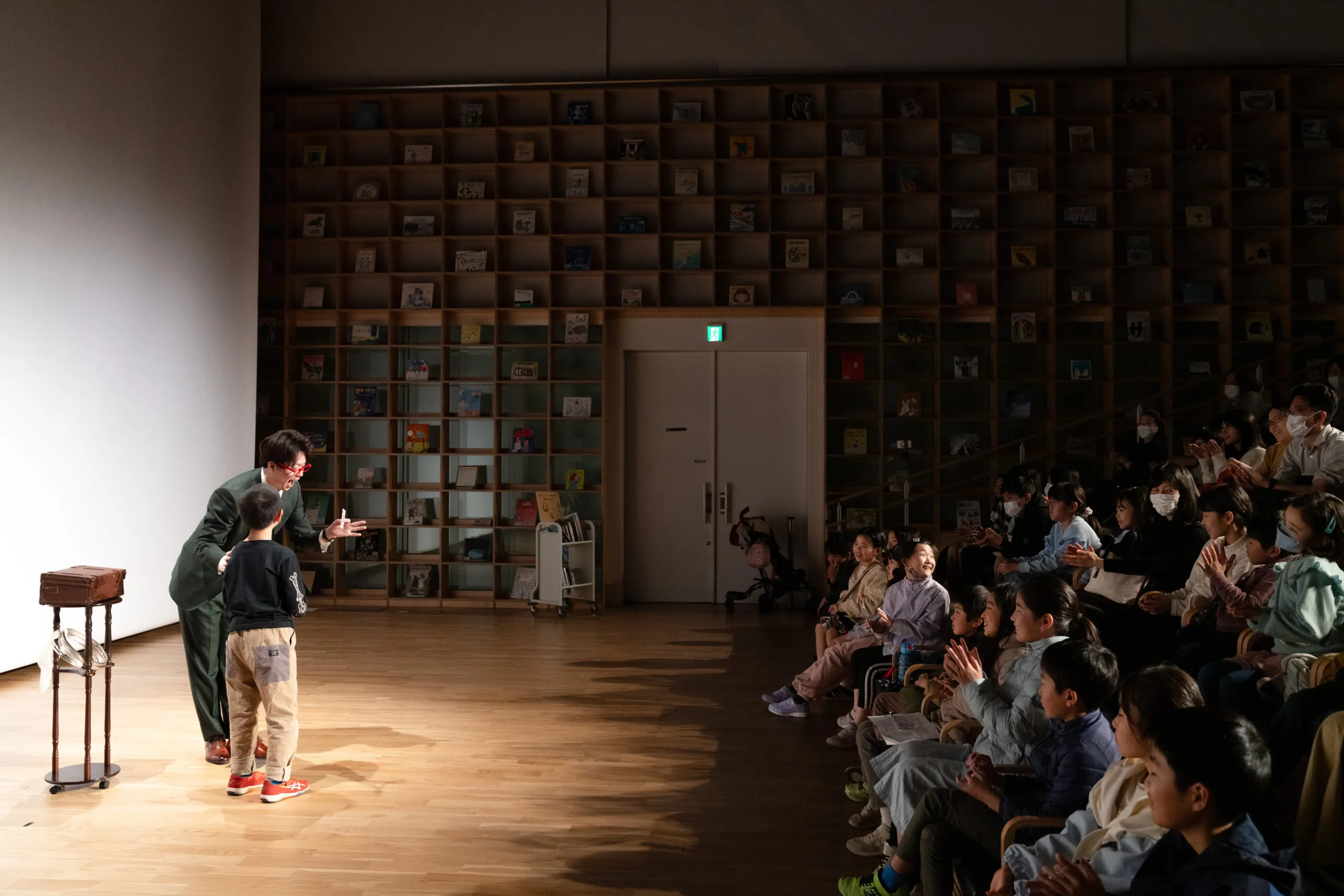 ステージでの公演の様子